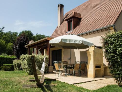 Holiday Home in Castelnaud la Chapelle with Swimming Pool gîte à louer Escloux