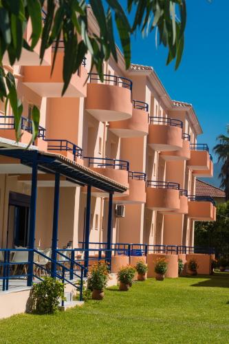 Akroyiali Resort - image 9