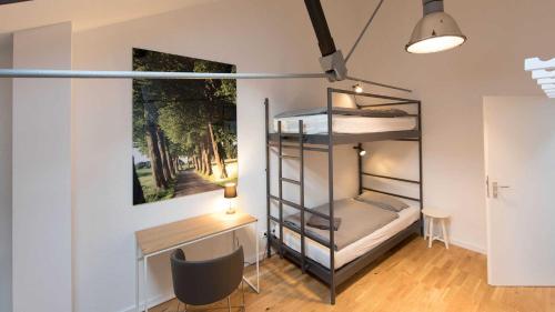 Grosse Luxus-Ferienwohnung im alten Lokschuppen - image 5