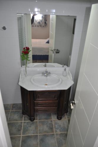 Triple Room (3 Adults) image 4