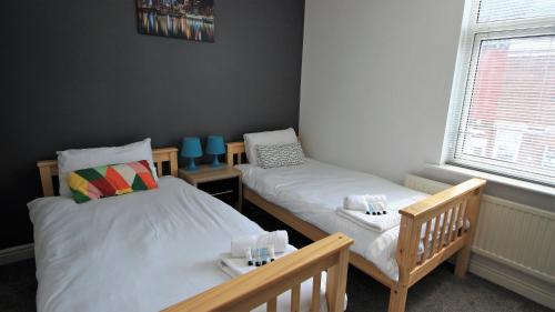 Buller House - image 3