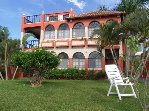 Garden, La Alhambra Apart Hotel in Cachoeira do Bom Jesus