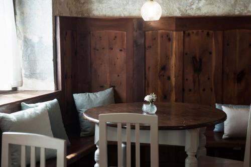 餐廳, 1477 Reichhalter, a Member of Design Hotels in 拉娜