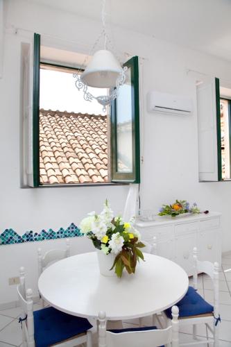 Létesítmények, Brasca Amalfi Rosa Canina in Minori