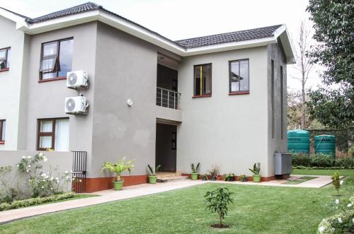Apartments at 14 Mombo Road