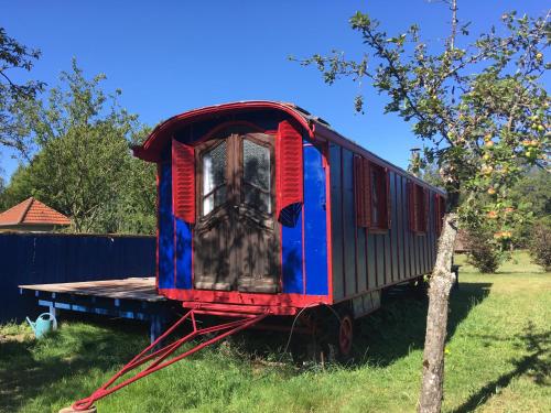 Gîte et Roulotte dans les Vosges