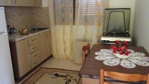 Guesthouse Fatos Biti - image 6