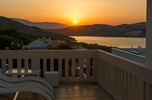 Kilátás, Villa Serenity in Chamolia (Attiki)
