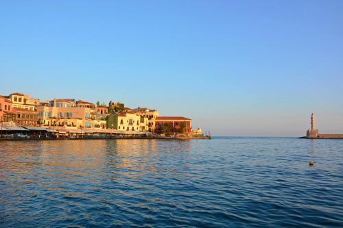 Aelios Design Hotel - image 2