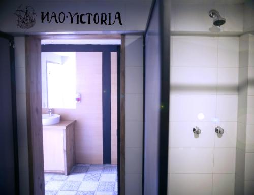 Nao Victoria Hostel