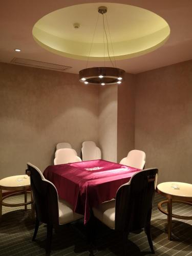 Kunming Haitian Hotel - Tap to explore photos