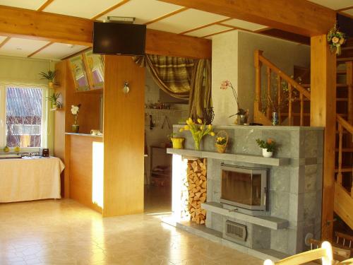 餐廳, 玫瑰河別墅酒店 (Villa River Rose) in 派爾努縣