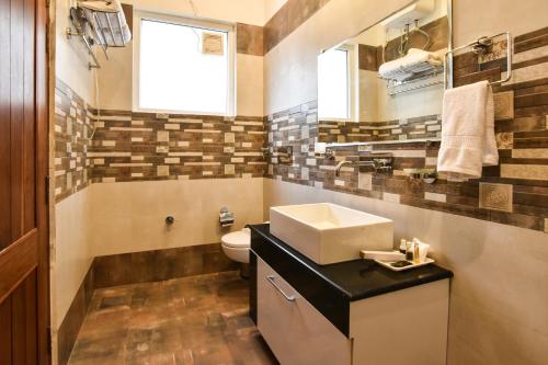 Three-Bedroom Villa image 5