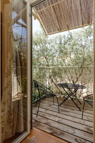 ระเบียง/ชานเรือน, สมาดาร์-อินน์ (Smadar-Inn) in ซิครอน ยาอาคอฟ