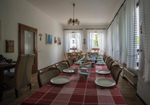 設施, Ferienhaus Vulkaneifel Kopp in 科普