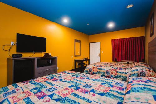 Moonlight Suites - Houston/George Bush Int'l Airport - image 7