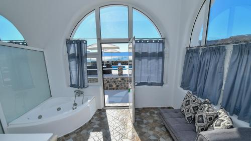 Thirassia Paradise Suites in Thirasia