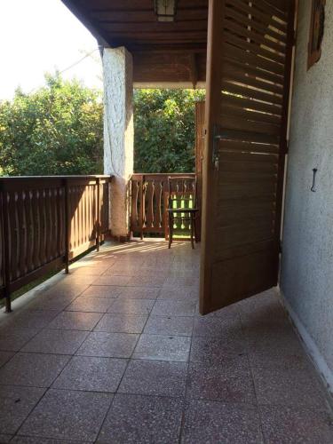  Bors Szőlő Fogadó, Ferienwohnung in Balatonalmádi