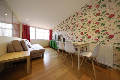 Central Apartments Integrated Hotel - image 4