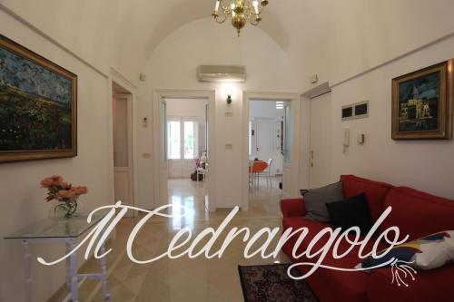 Il Cedrangolo House