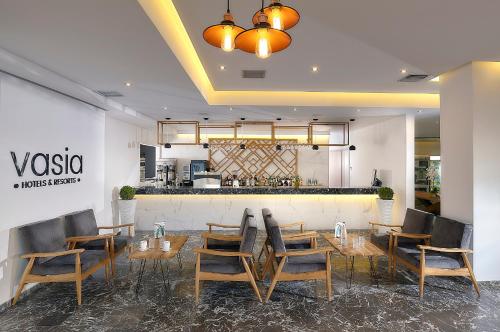 Vasia Royal Hotel - image 6