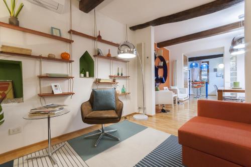 Pietrapiana flat & local market 3