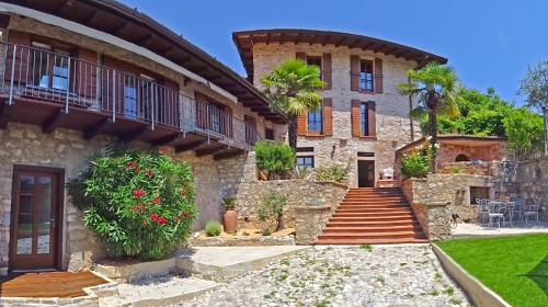  Casa Cortili Garda Summer by Gardadomusmea in Pieve