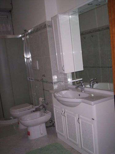 Stazione Centrale Motorhome In Bologna Room Deals Photos
