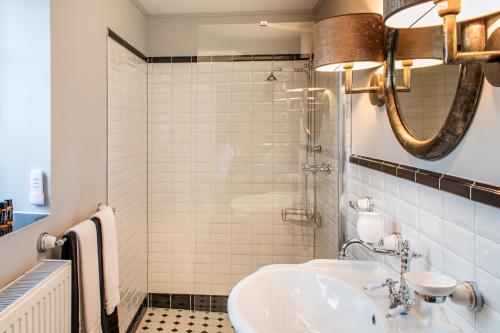 Landcafe mit Mini Hotel - Accommodation - Burgdorf