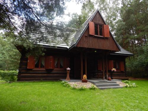 3 bedrooms, 9 beds