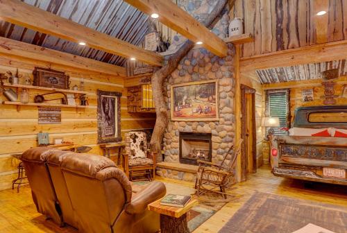 Fox Pass Cabins - image 7