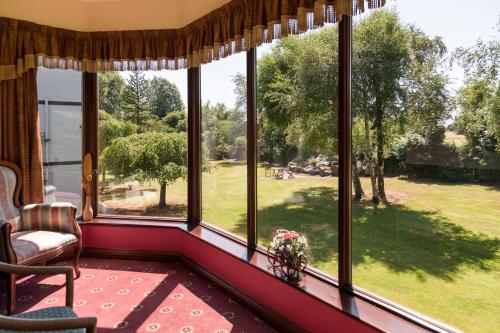 Kathleens Country House - image 5