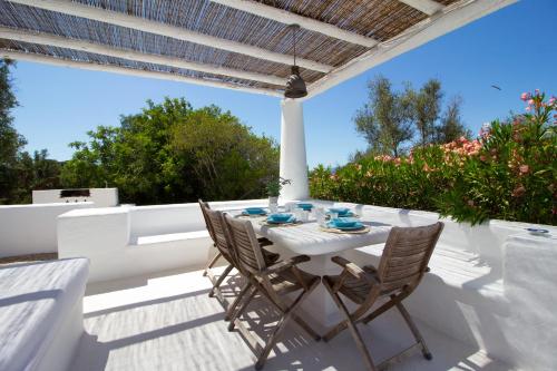 Facilities, Casa do Planalto by Patio 25 in Arrochela