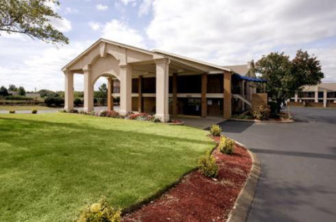 Americas Best Value Inn & Suites Murfreesboro