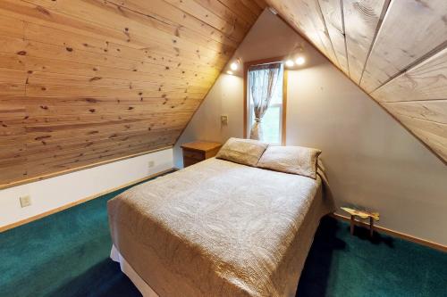 Christina Cabin - image 3