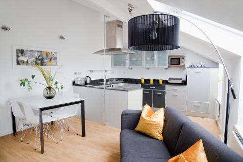 Picture of nightspace: Regent House Apartments