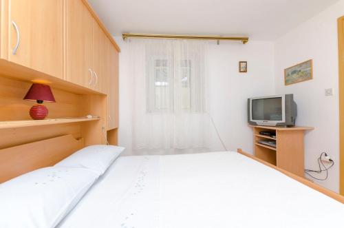 Apartments Visnja - image 9