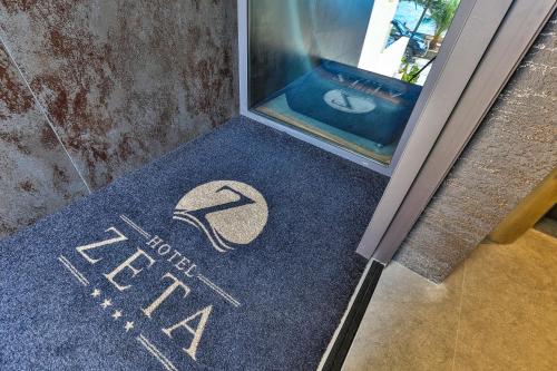 153130794 Hotel Zeta