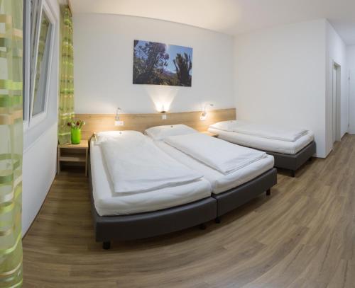 Triple Room with Shower