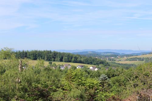 Landhotel Fernblick 2.3km von Obersteinebach entfernt