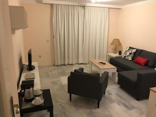 Apartamento Los Nidos (La Carihuela) - image 3