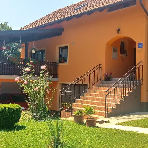  Apartment Petrovic, Pension in Slunj bei Cetingrad