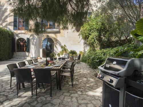  Modern Mansion in Lloseta with Private Pool in Lloseta