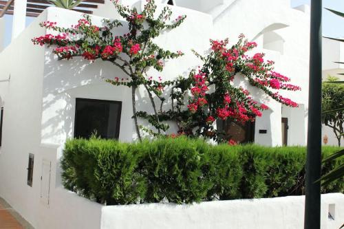 Villacana 2724 - Tap to explore photos