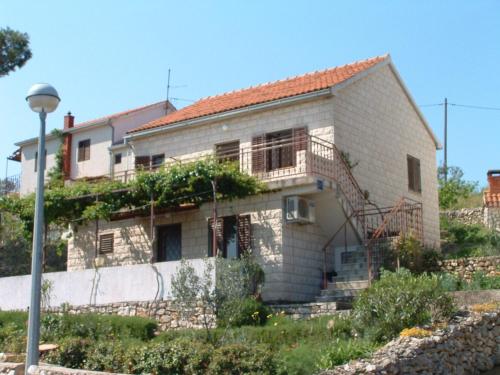  Apartment Bon in Milna