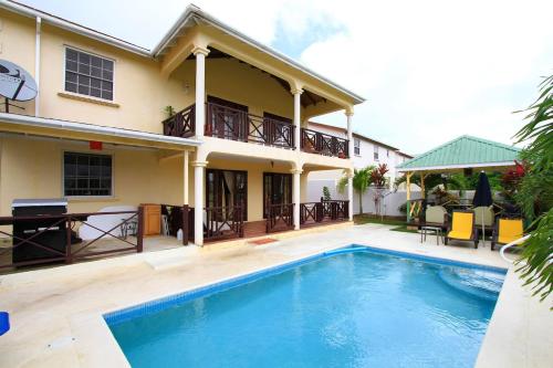 Swimming pool, Sungold House Barbados in Speightstown