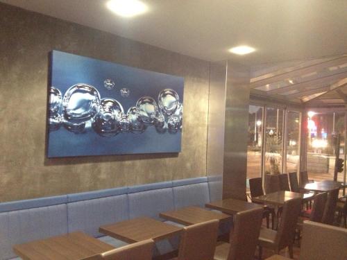 บริการและสิ่งอำนวยความสะดวก, Hotel Restaurant La Fregate in ลา แซย์น-ซูร์-แมร์