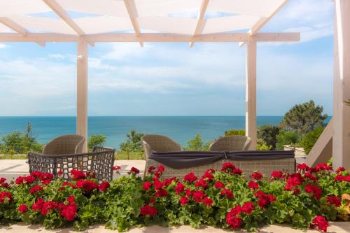 Balcony/terrace, King Maron Wellness Beach Hotel in Platanitis Maronia