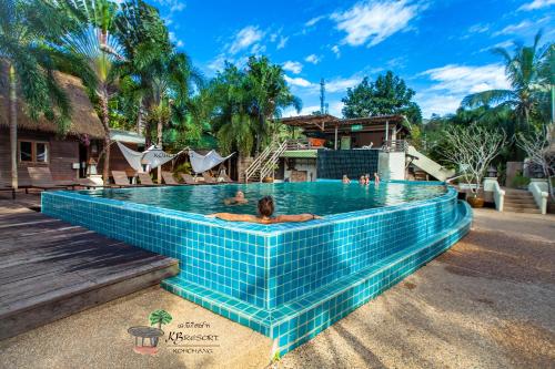 Schwimmbad, K.B. Resort (SHA Extra Plus) in Koh Chang