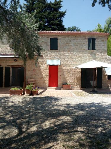  Red Door Cottage, Pension in Pianello Vallesina bei Castelplanio